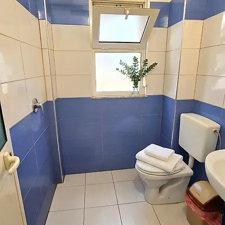 Gonaj Hotel apartamentowy Velipojë