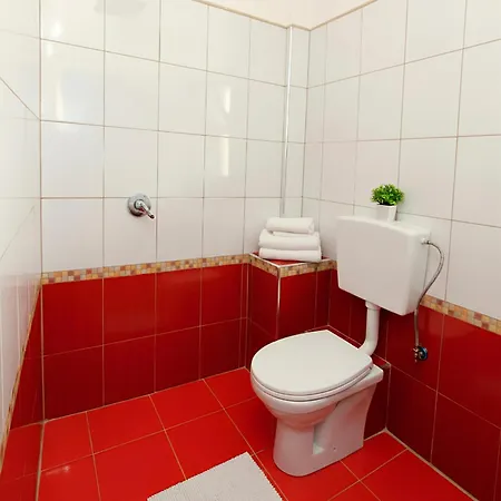 Gonaj 3* Velipojë
