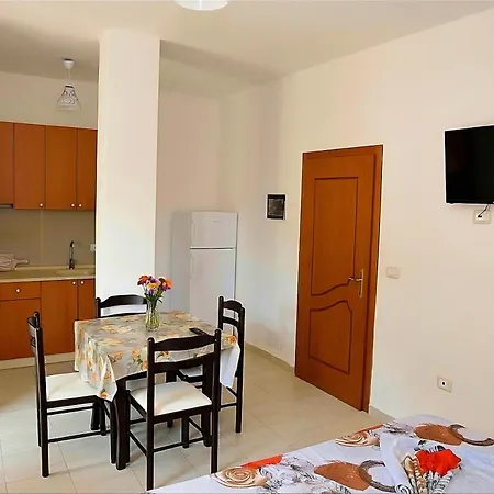 Gonaj מלון דירות